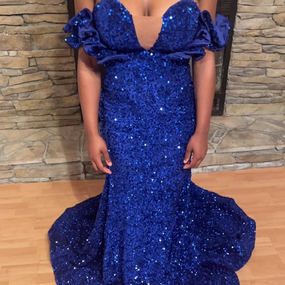 Custom Gown - Picture 4 of 5